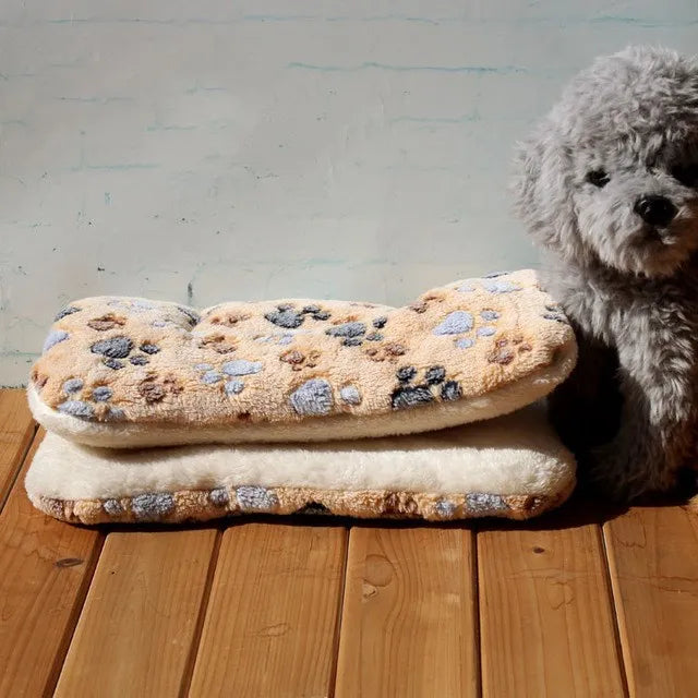 Flannel Pet Mat Dog Bed Cat Bed Thicken Sleeping Mat Dog Blanket Mat For Puppy Kitten Pet Bed for Small Large Dogs Pet Supplies