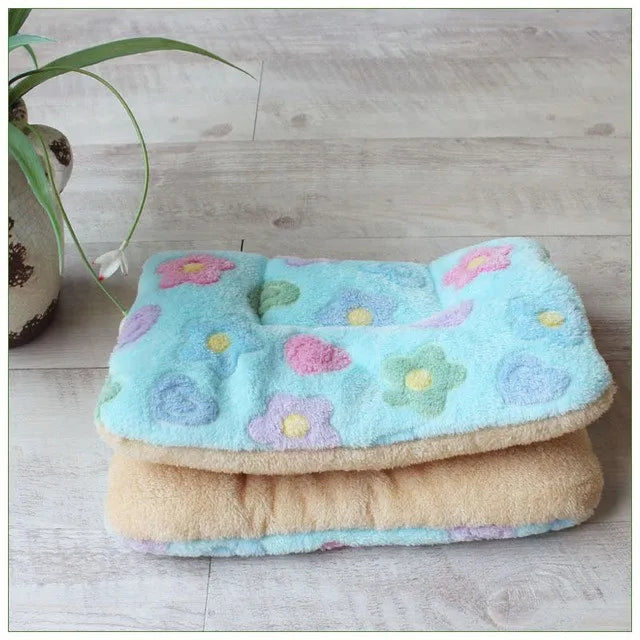 Flannel Pet Mat Dog Bed Cat Bed Thicken Sleeping Mat Dog Blanket Mat For Puppy Kitten Pet Bed for Small Large Dogs Pet Supplies