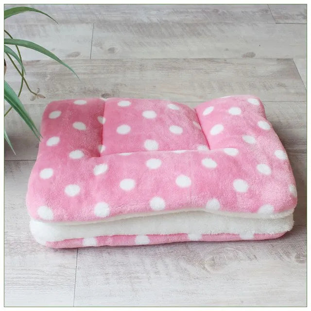 Flannel Pet Mat Dog Bed Cat Bed Thicken Sleeping Mat Dog Blanket Mat For Puppy Kitten Pet Bed for Small Large Dogs Pet Supplies